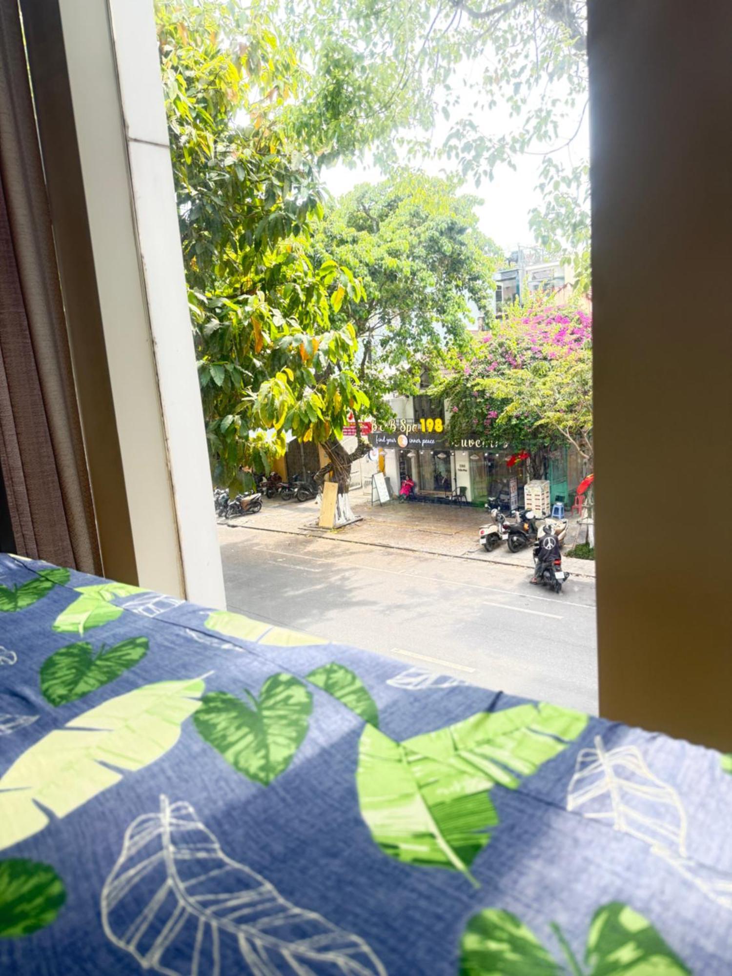 Posiki & Dorm - Dragon Bridge Hostel